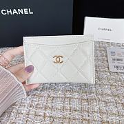 Chanel white caviar card holder  - 1