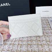 Chanel white caviar card holder  - 4