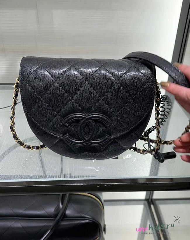 Chanel mini messenger 2023 black CC caviar leather bag - 1