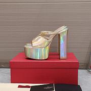 Valentino Garavani gold patent leather mules 15cm - 5