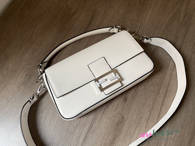 Fendi x Tiffany & Co. Baguette white leather bag - 1