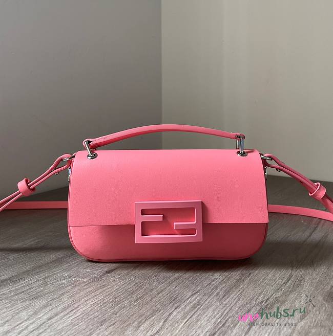 Fendi Baguette patent pink leather phone pouch - 1