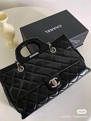 CHANEL Glazed Calfskin CC Delivery Small Tote Black - 6