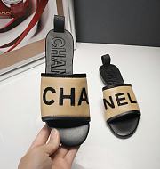 Chanel logo slippers ( white/ beige/ black) - 5