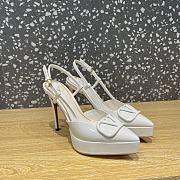 Valentino Garavani VLogo White Patent Slingback Heels 10cm - 6