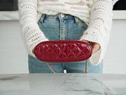 Chanel 2023 small clutch red shiny leather bag  - 6