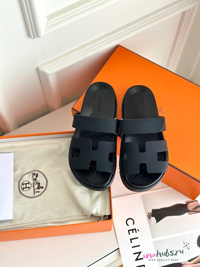 Hermes Chypre black sandal  - 1