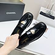 Chanel heart logo patent leather loafer  - 5