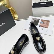 Chanel heart logo patent leather loafer  - 6