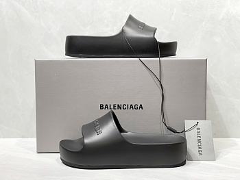 Balenciaga Chunky black slide sandal