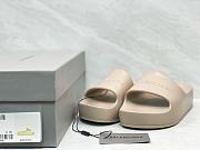 Balenciaga Chunky nude slide sandal - 3