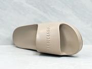 Balenciaga Chunky nude slide sandal - 4