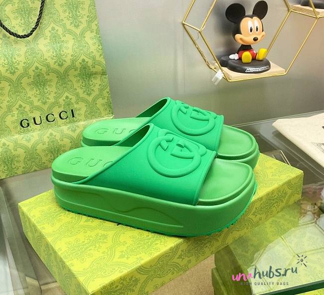 Gucci green flatforms - 1