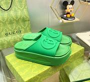 Gucci green flatforms - 1