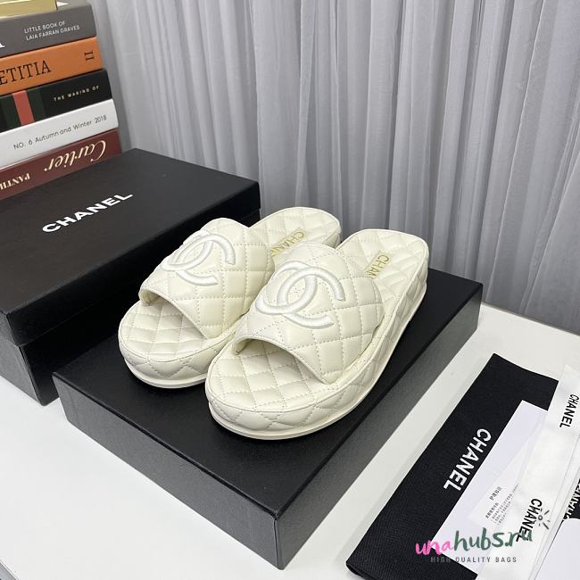 Chanel white mules slippers  - 1