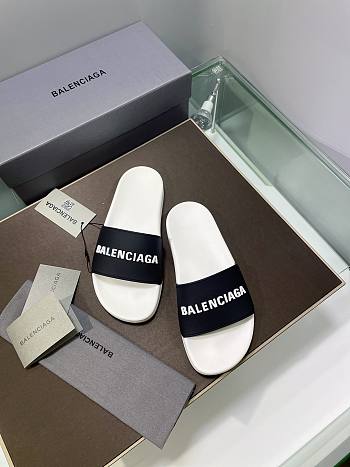 Balenciaga white/ black slippers