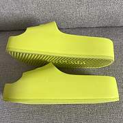 Balenciaga Chunky neon slide sandal - 6