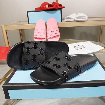 Gucci GG rubber slippers 