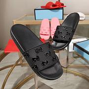 Gucci GG rubber slippers  - 5