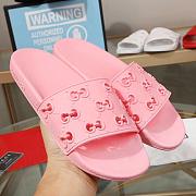 Gucci GG pink rubber slippers - 4