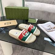 Gucci Interlocking G Web green slippers  - 1
