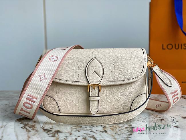 Louis Vuitton Diane Beige Bag - 1