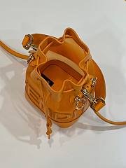 Fendi MON TRESOR net orange leather bag - 5