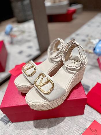 Valentino Garavani VLogo white sandals 9cm