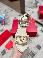 Valentino Garavani VLogo white sandals 9cm - 4