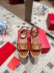 Valentino Garavani VLogo brown sandals 9cm - 4