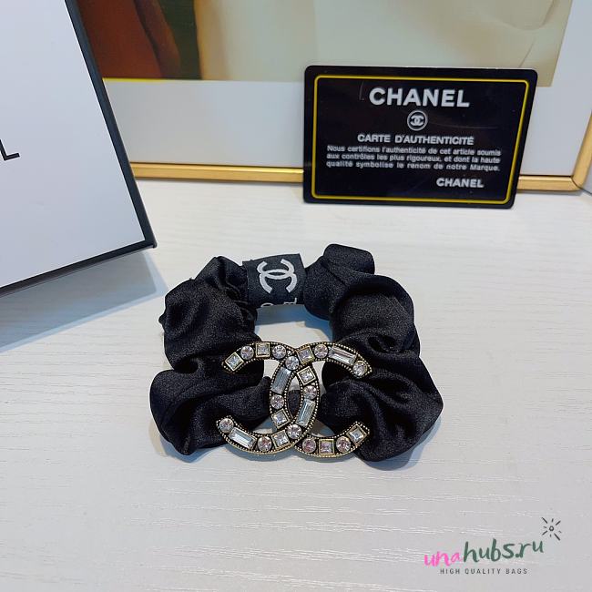 Chanel black scrunches - 1