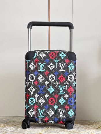 Louis Vuitton Horizon Graffiti Multicolor Suitcase (55cm)