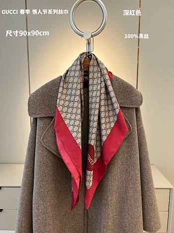 Gucci monogram red scarf 90