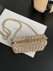 Chanel 2023 SS Pearl Clutch - 5