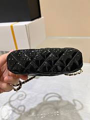 Chanel 2023 small clutch black shiny leather bag - 3