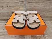 Hermes Chypre beige suede sandal - 4