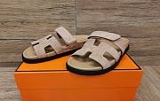 Hermes Chypre beige suede sandal - 2