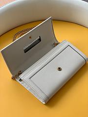 Gucci Diana bambo white leather mini bag  - 2