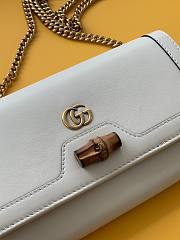 Gucci Diana bambo white leather mini bag  - 5