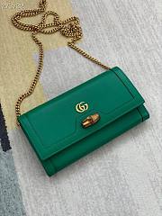 Gucci Diana bambo green leather mini bag - 1