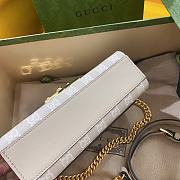 Gucci padlock white leather mini bag  - 5