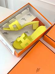 Hermes yellow heeled slippers  - 4