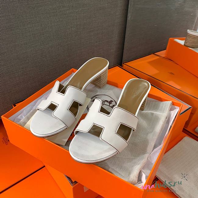 Hermes white heeled slippers 02 - 1