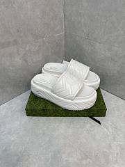 Gucci white slippers  - 2