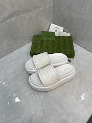 Gucci white slippers  - 6