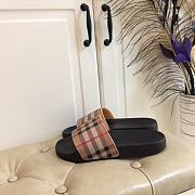 Burberry canvas slippers - 6