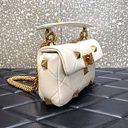 Valentino Garavani Roman Stud small quilted white leather bag - 3