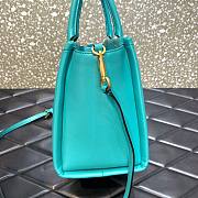 Valentino Garavani One stud blue leather tote bag - 2