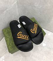 Gucci unisex black slippers - 1