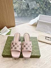 Gucci GG embellished pink leather platform sandals - 6